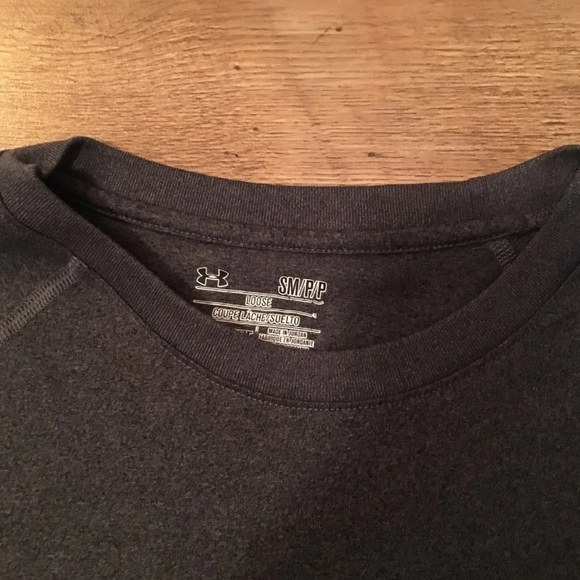 Under Armour Shirt - Picture 3 of 3